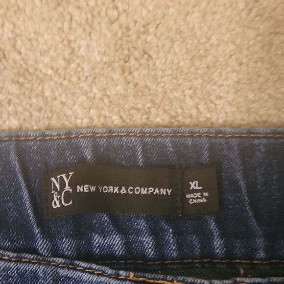 New York & Company Pull-On Flare Leg Jeans Size XL - Picture 7 of 9